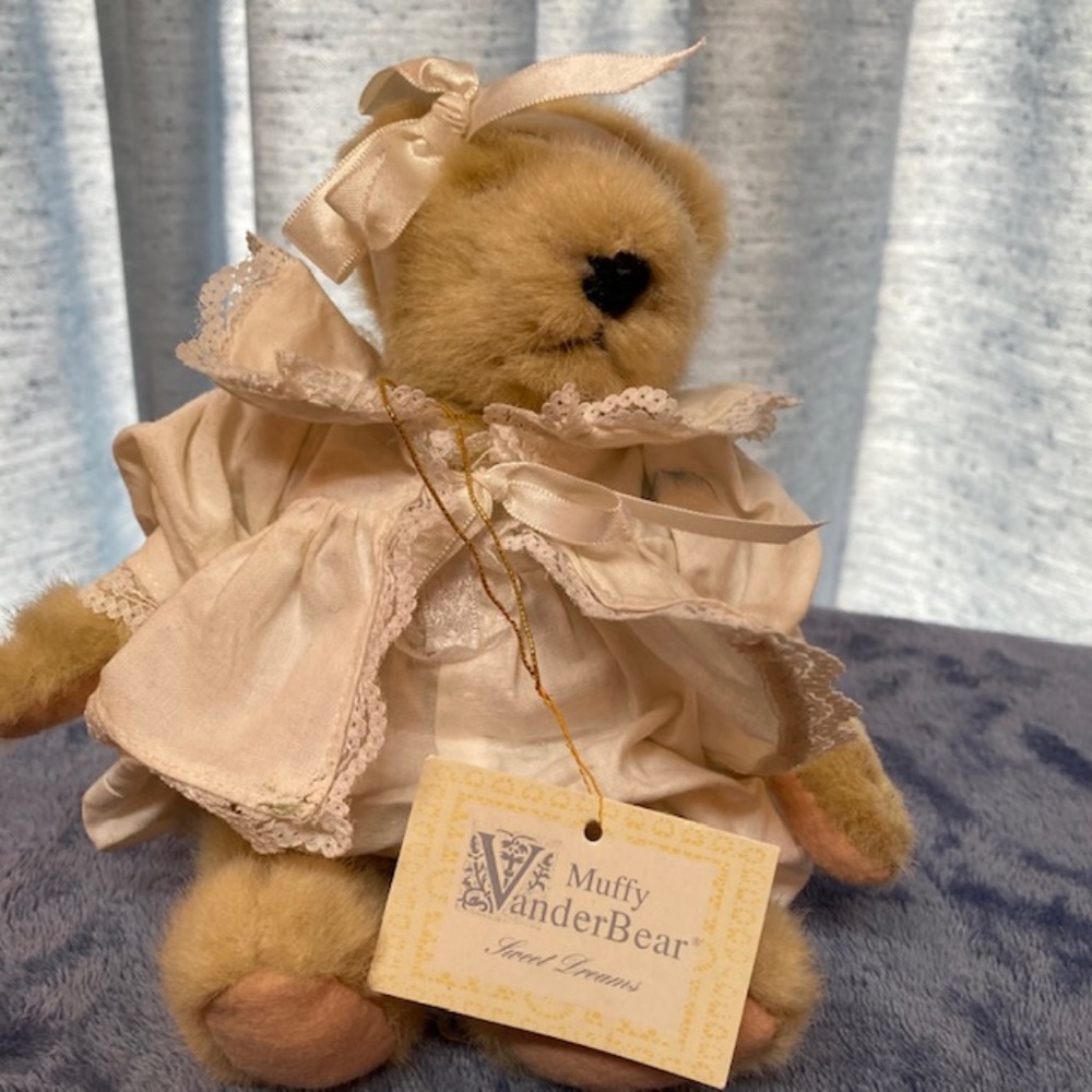 THE VANDERBEAR FAMILY - Sweet Dreams NWT